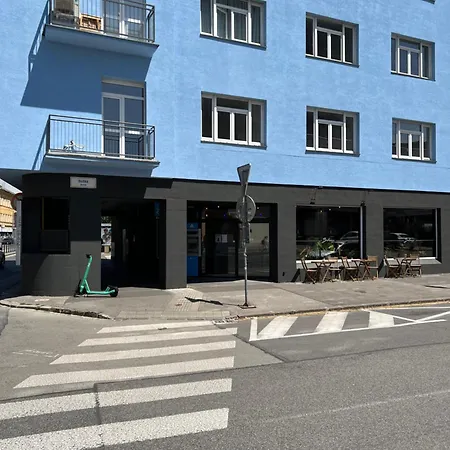 New Cozy In Old Town